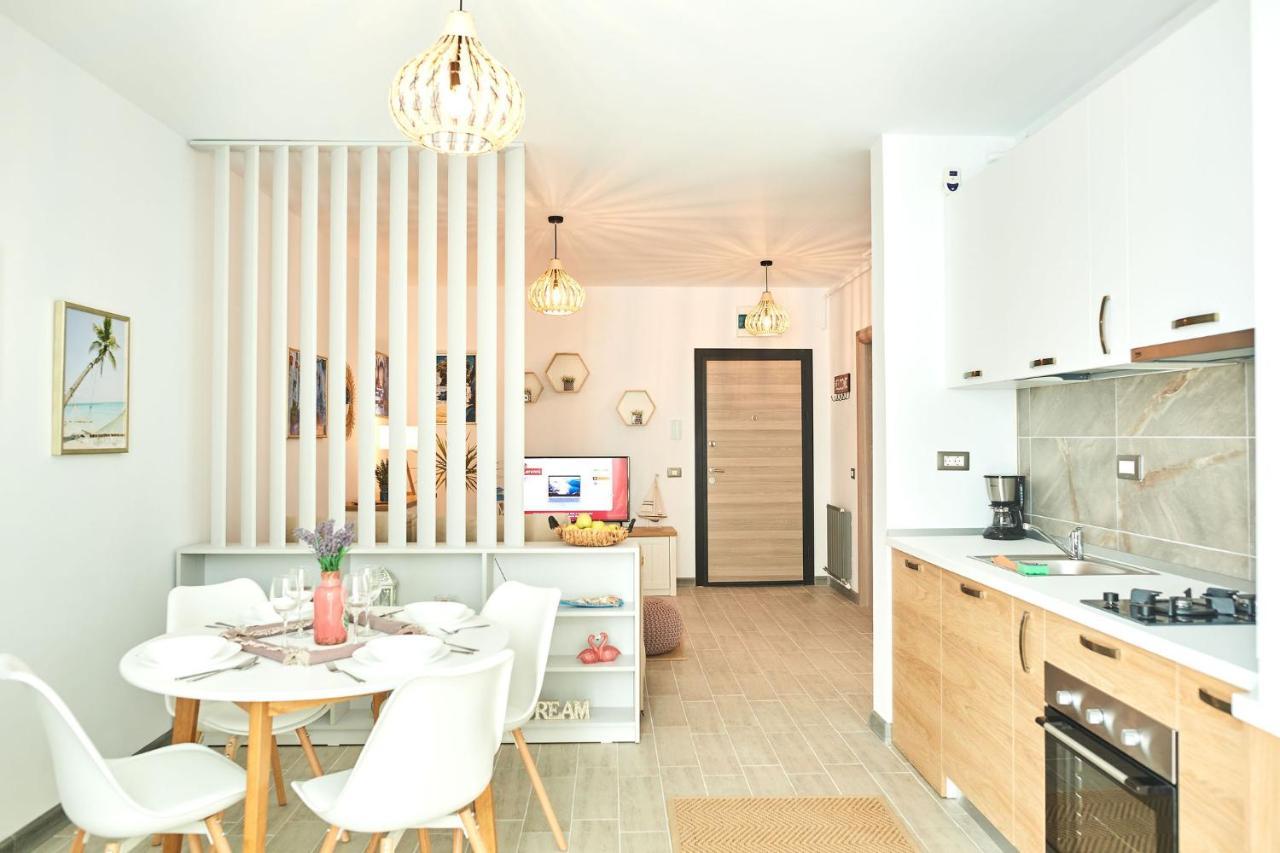 Sole Apartment Spa N Pools Beach Resort Năvodari Zewnętrze zdjęcie